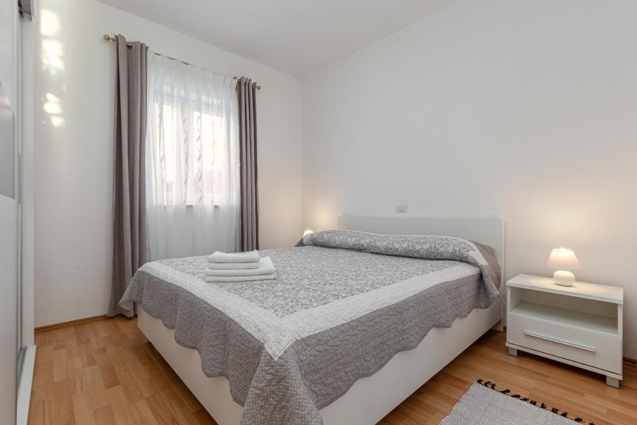 Koraca B4 Διαμέρισμα Kirmenjak Εξωτερικό φωτογραφία